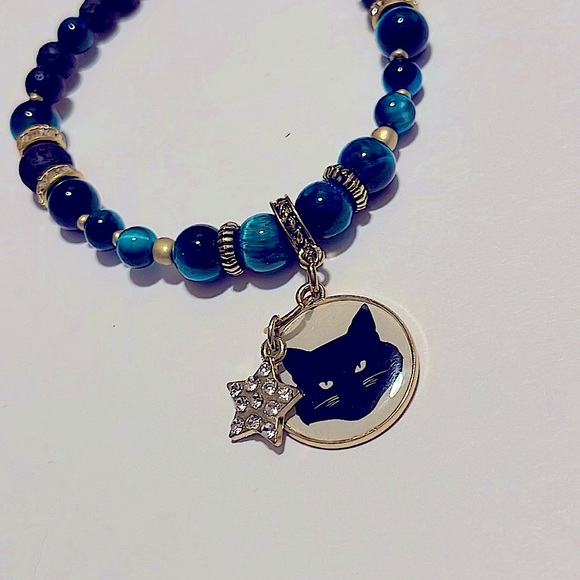 Cats Eye, Lava Stone, Amulet & Charm Bracelet - Picture 6 of 12